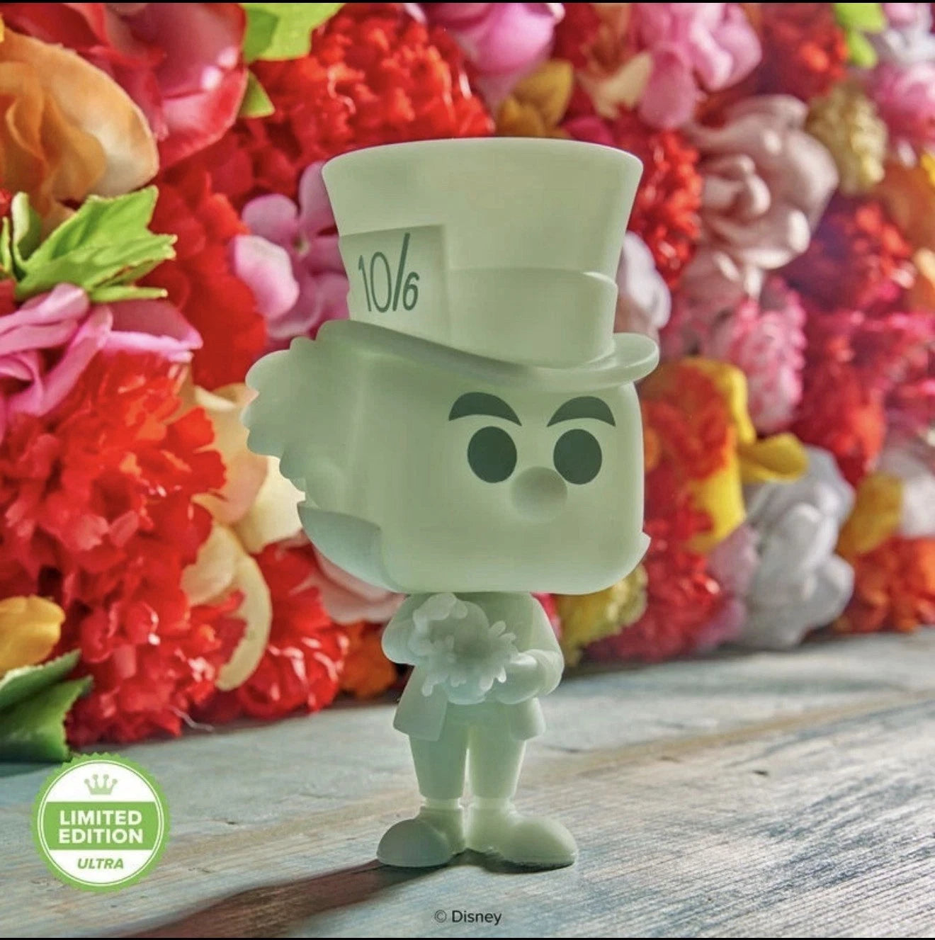 Mad Hatter (Glow) with Pop! Protector